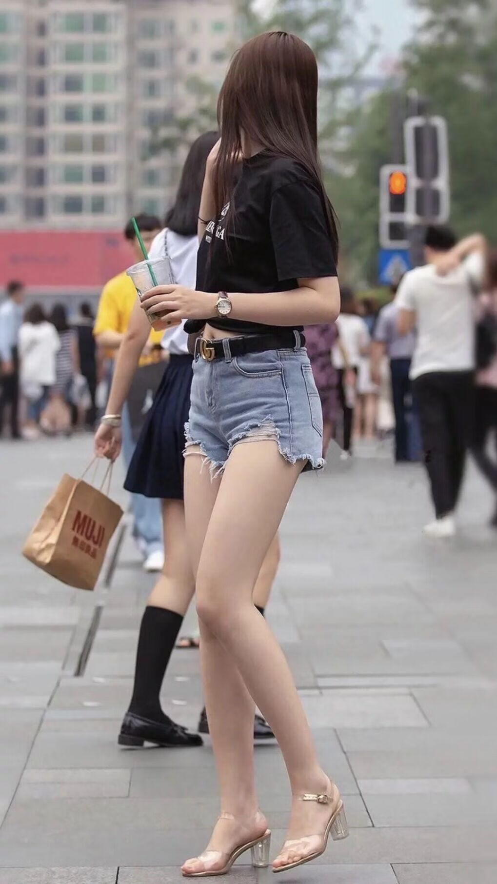 湖人三连胜詹姆斯无解表现，詹姆斯湖人三双次数