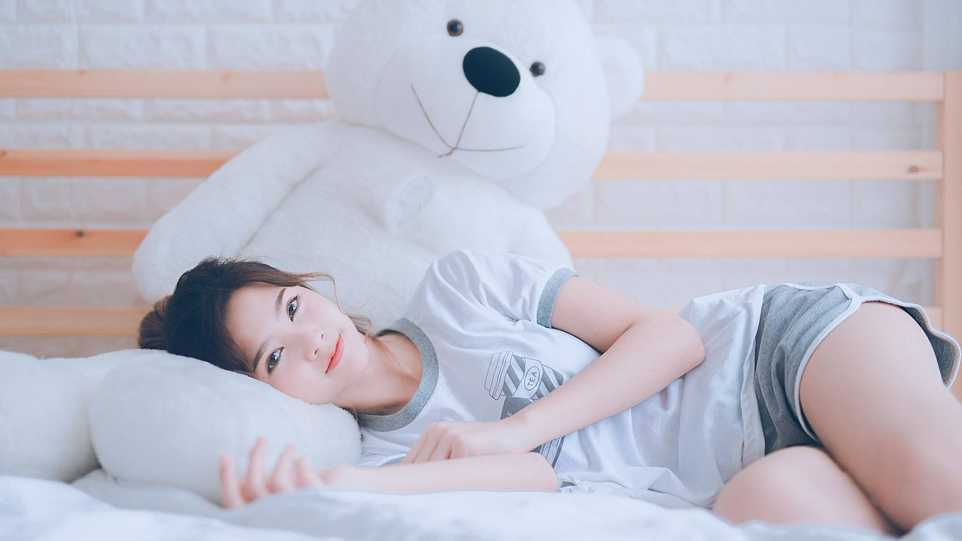 球员冲刺次数是否与比赛关键期表现成正比，球员冲刺速度